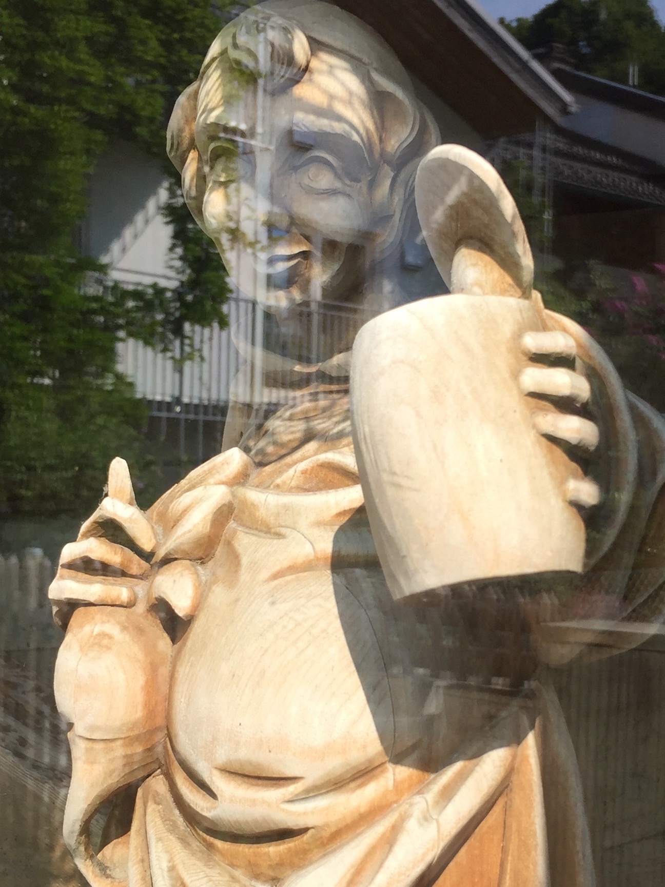 in einem Fenster auf Frauenchiemsee